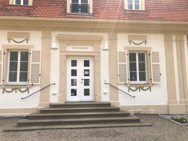 Eingang Brunnenhaus - Kurhaus Bad Bocklet